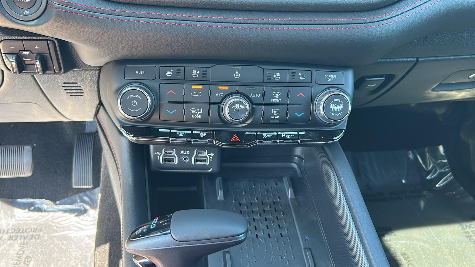 2025 Dodge Durango R/T Plus photo 20