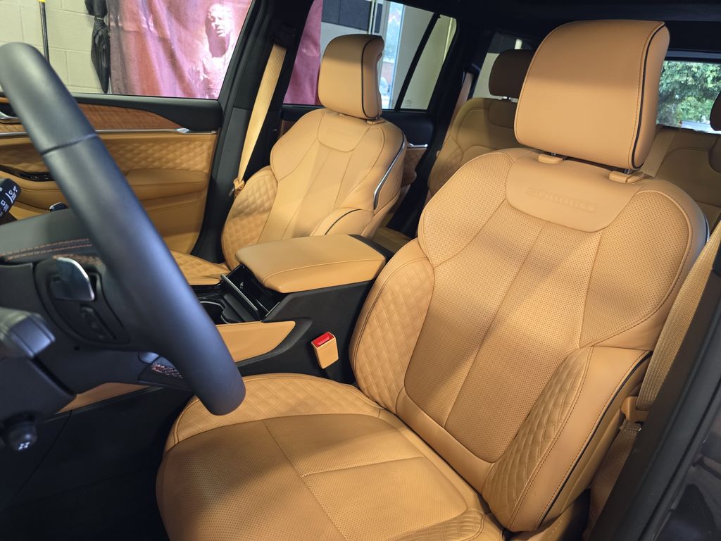2024 Jeep Grand Cherokee Summit Reserve 4xe photo 15