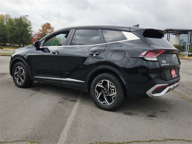 2024 Kia Sportage LX photo 4