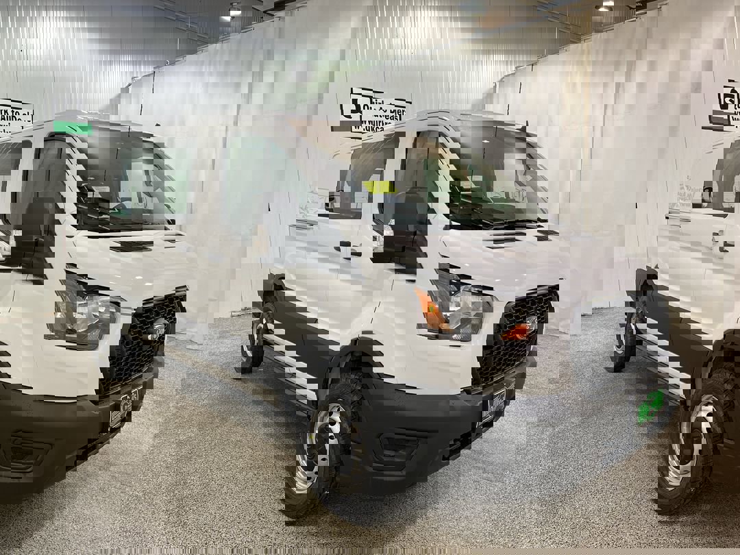 New 2024 OXFORD WHITE Ford BASE image 1
