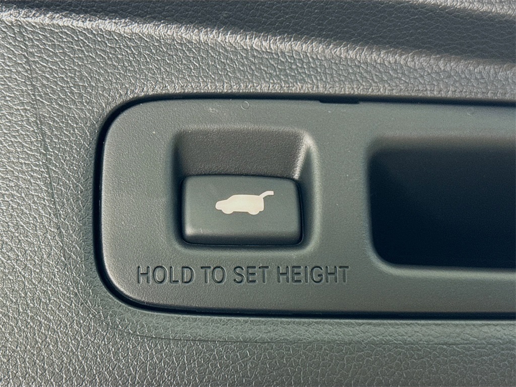 2026 Honda CR-V Hybrid Sport-L photo 18