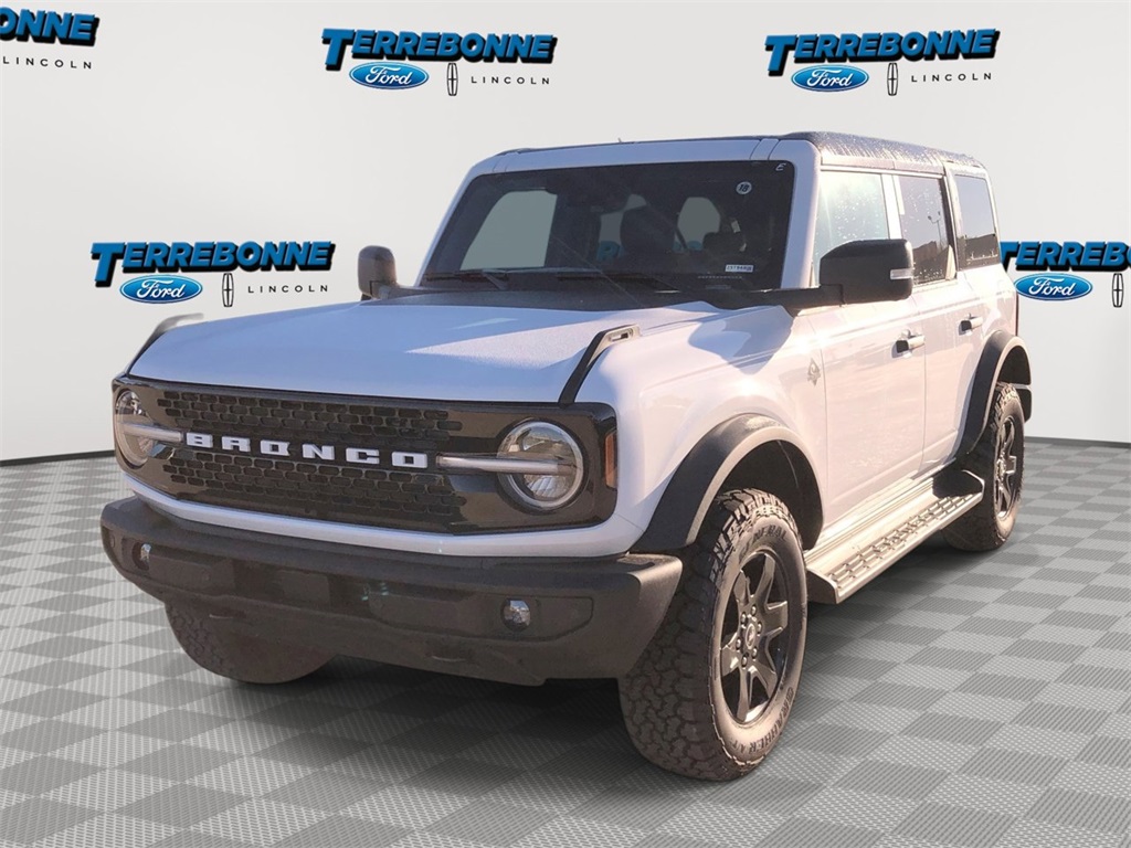 2025 Ford Bronco 4-Door Outer Banks's photo