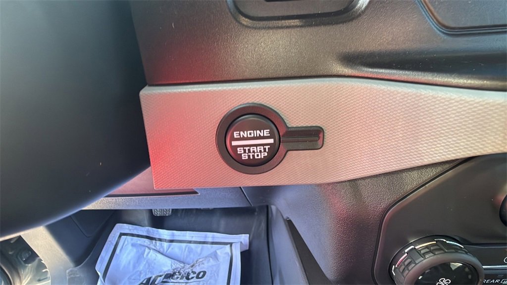 2022 Ford Bronco Base photo 22