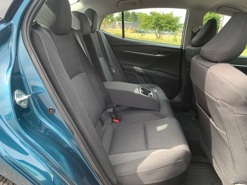 2025 Toyota Camry LE photo 21