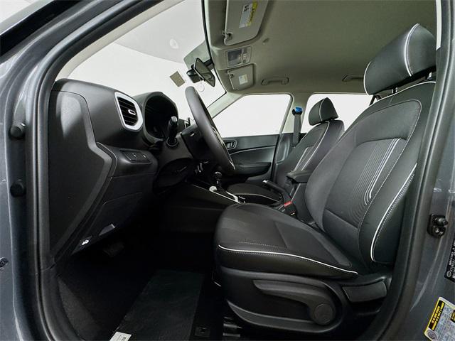 2025 Hyundai Venue Limited photo 26