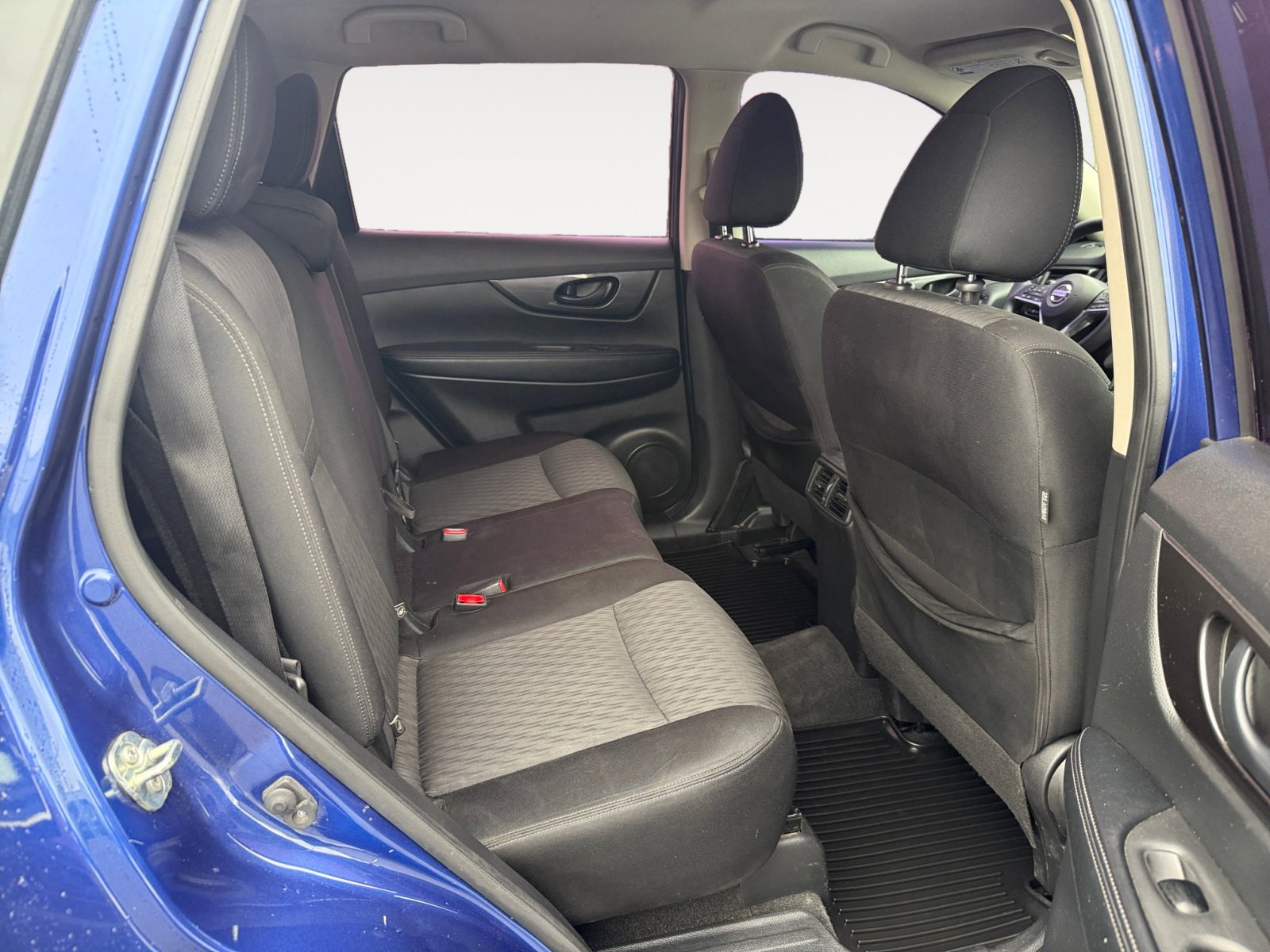 2020 Nissan Rogue S photo 18