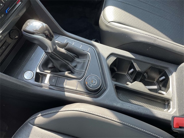 2022 Volkswagen Tiguan SE photo 22
