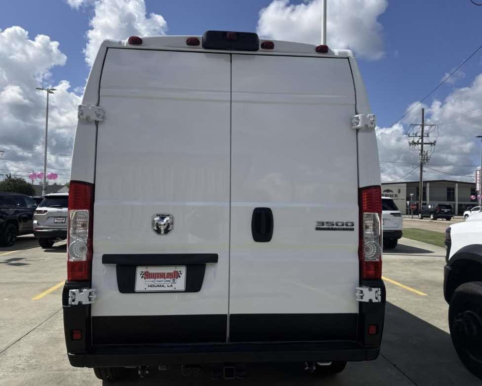 2026 Ram ProMaster 3500 photo 2