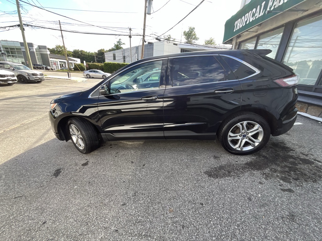 2016 Ford Edge Titanium photo 3