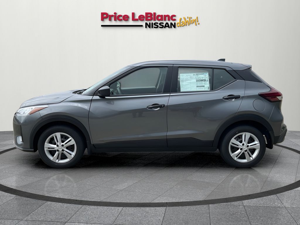 2025 Nissan Kicks Play S photo 4