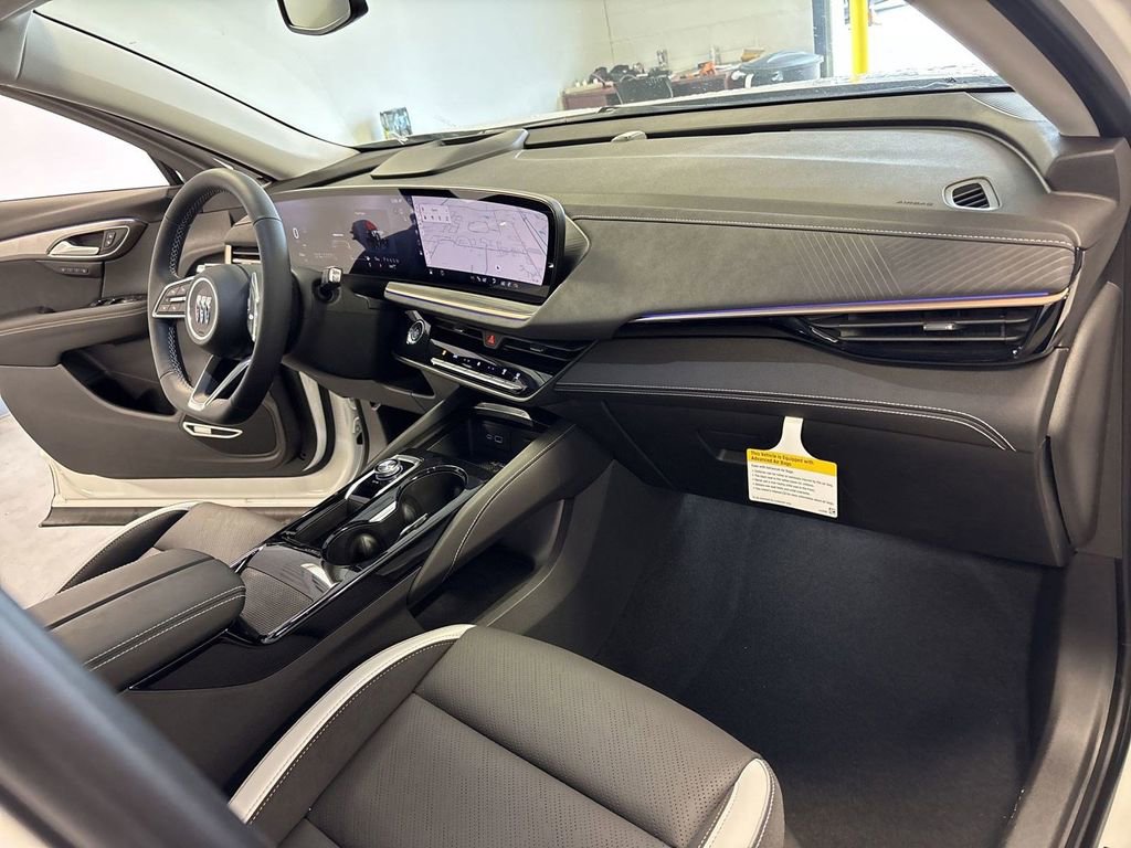 2025 Buick Envision Sport Touring photo 27
