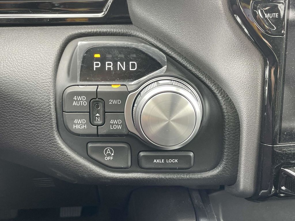 2026 Ram 1500 Laramie photo 30
