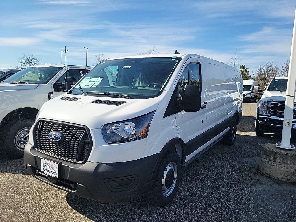 2025 Ford Transit Van Base's photo