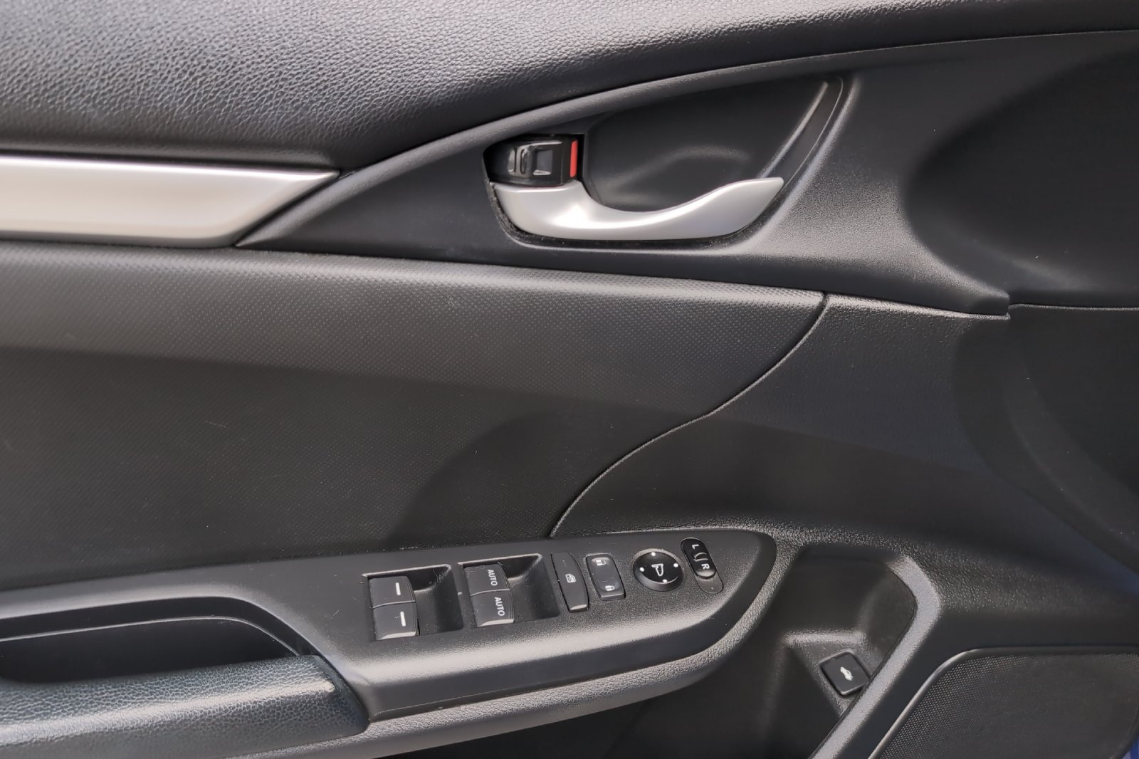 2019 Honda Civic Sport photo 11