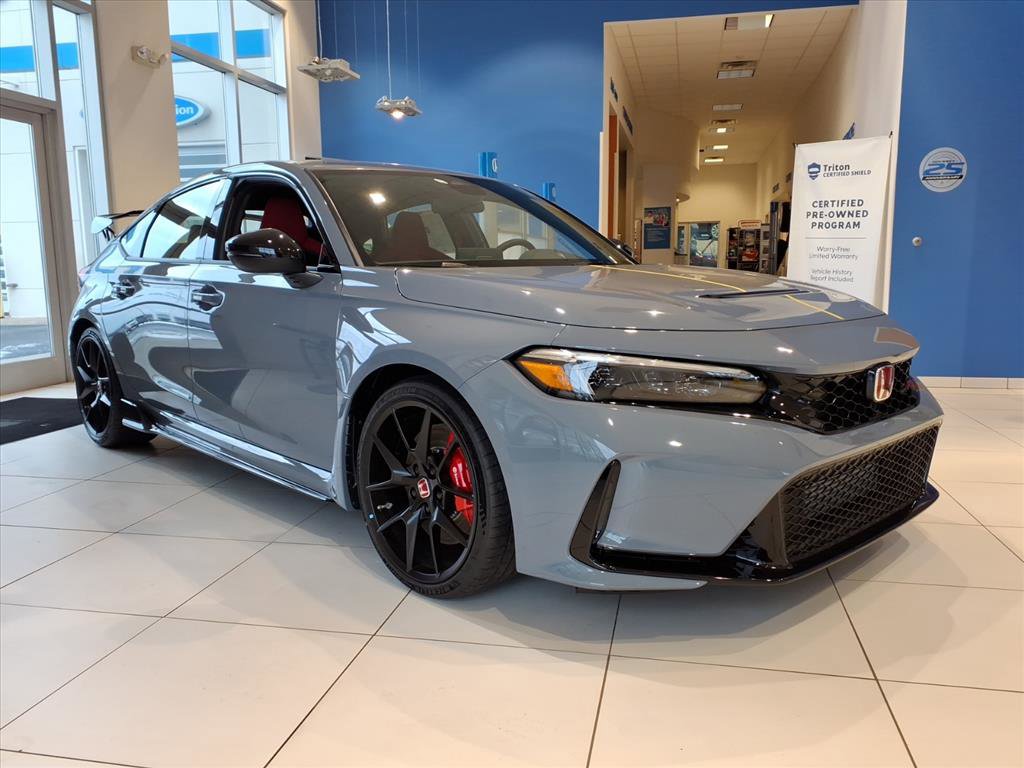 2025 Honda Civic Hatchback Type-R's photo