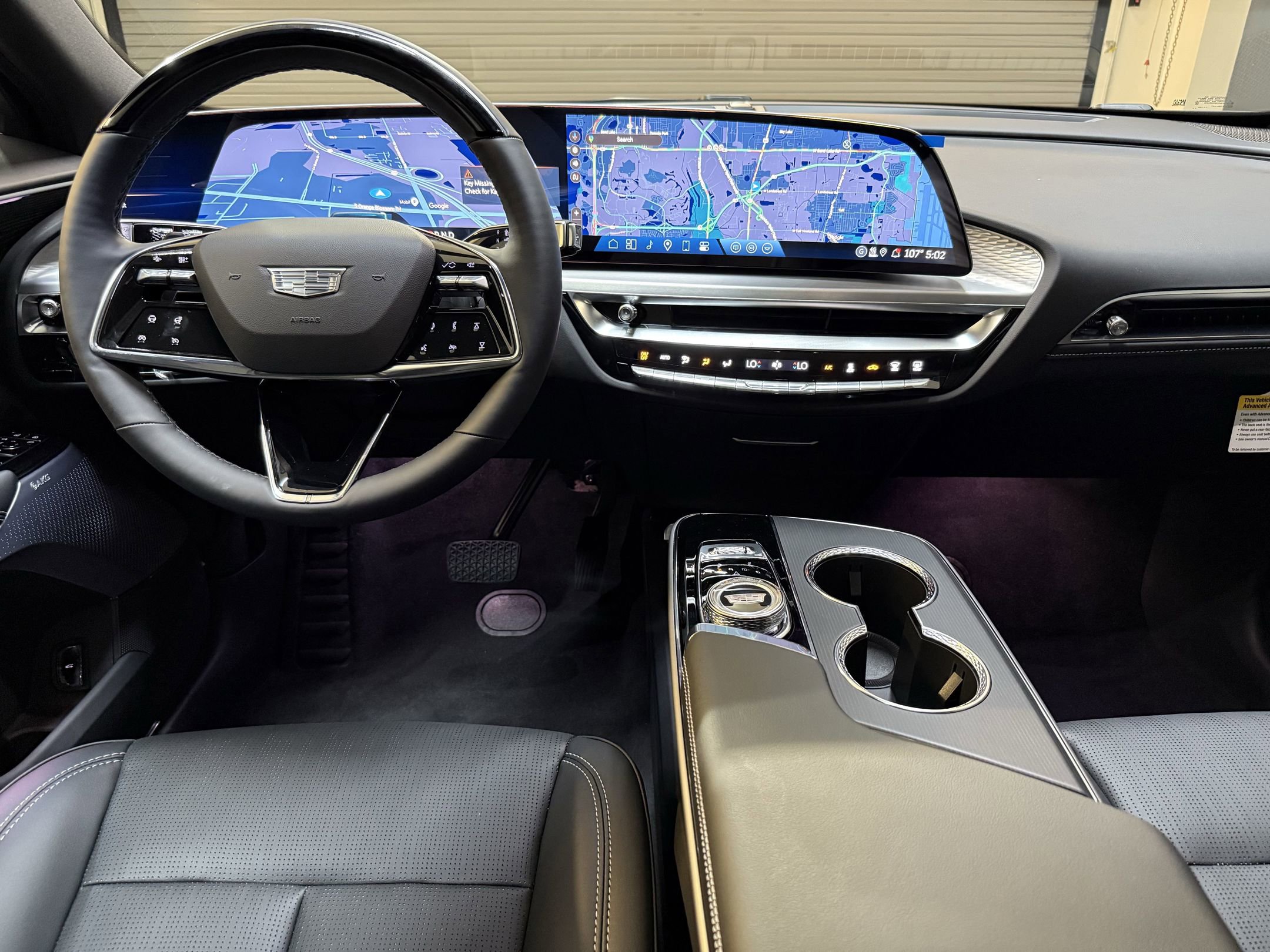 2025 Cadillac Lyriq Sport photo 2