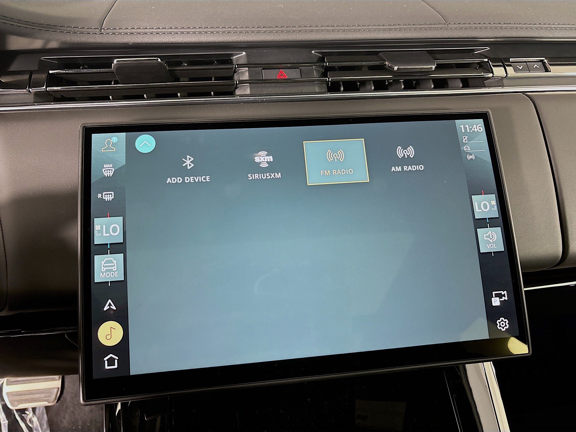 2025 Land Rover Range Rover Sport SE photo 15