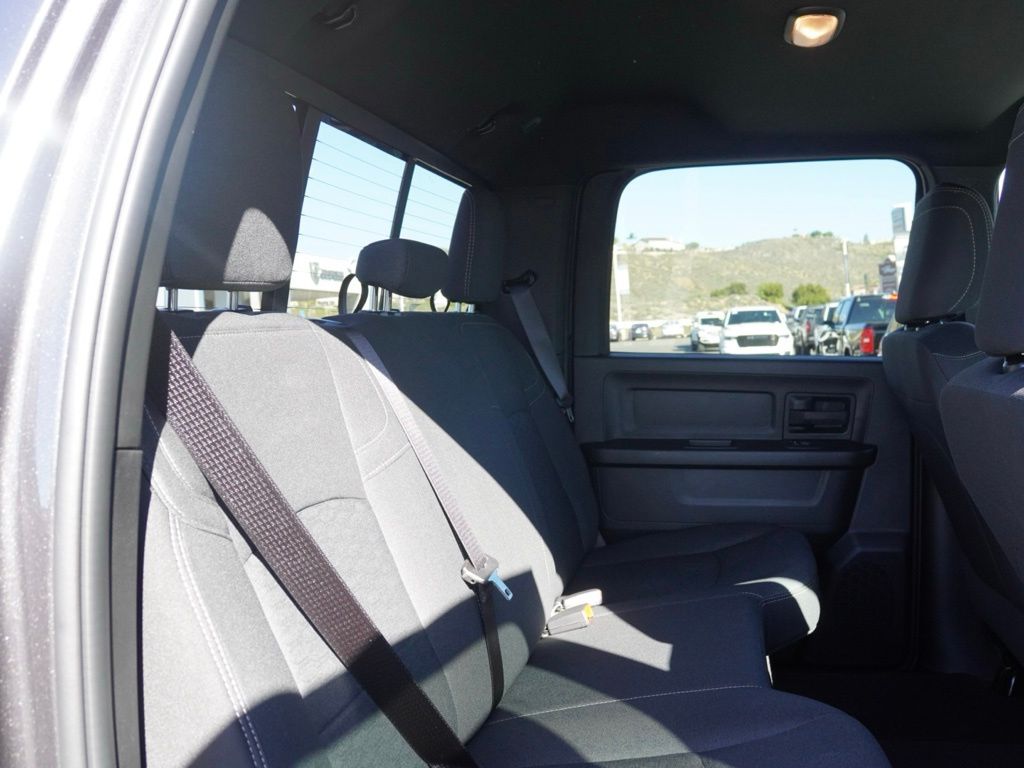 New 2026 Granite Crystal Metallic Clear-Coat Exterior Paint RAM Tradesman image 25