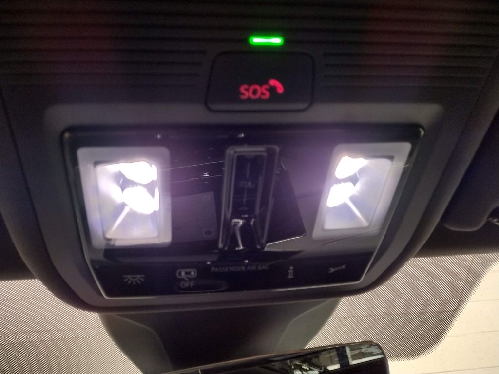 2025 Volkswagen ID.4 Pro Plus photo 28