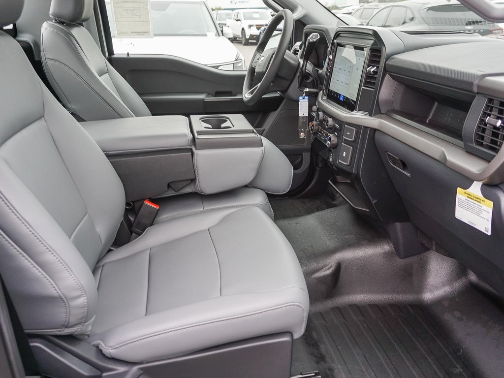 2025 Ford F-150 XL photo 12