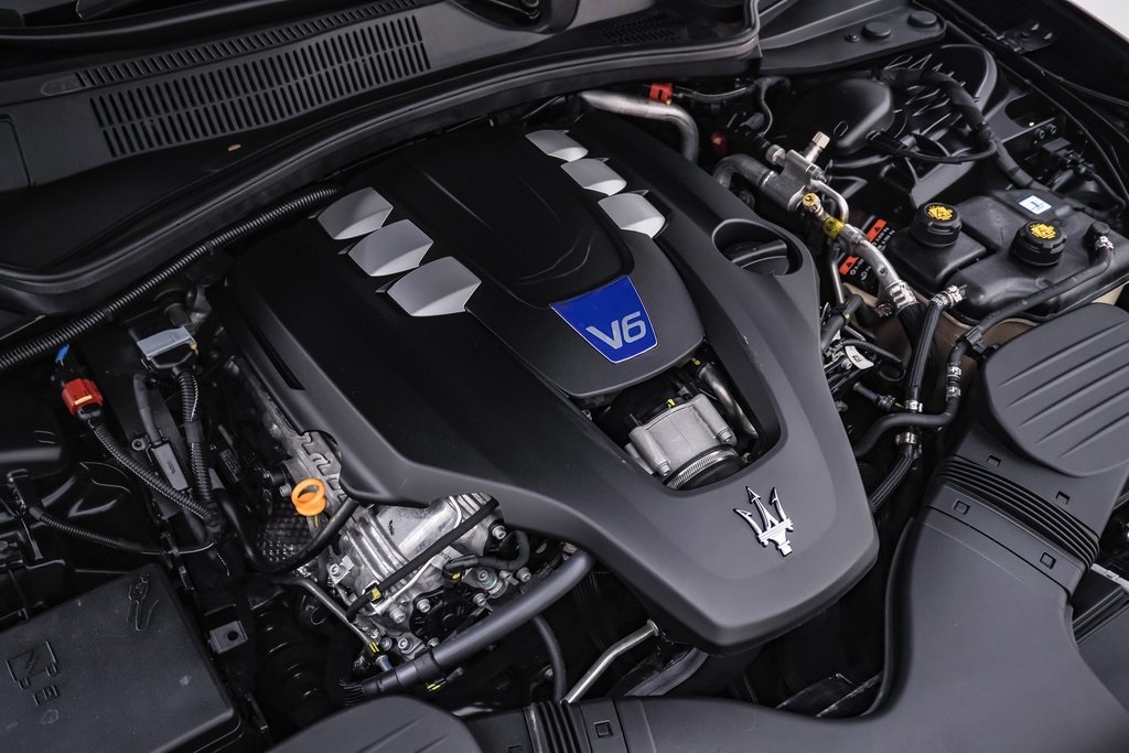 2022 Maserati Quattroporte Modena Q4 photo 28