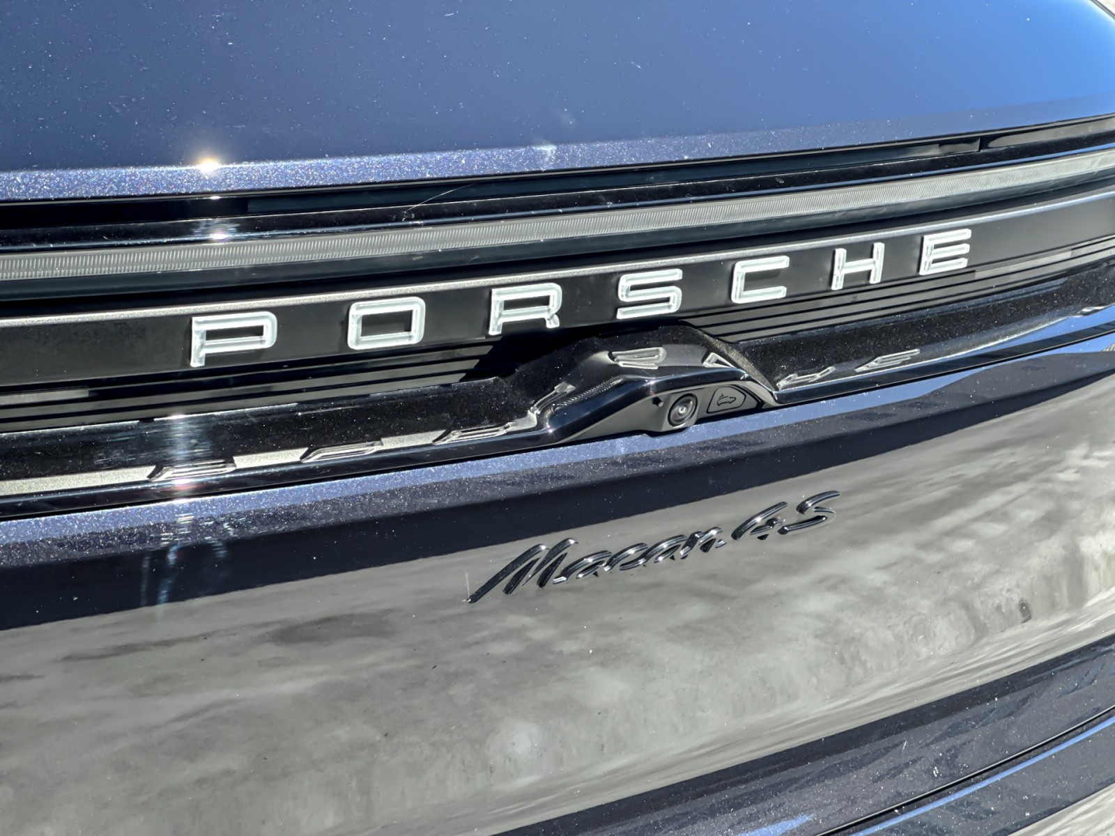 2025 Porsche Macan Electric photo 26