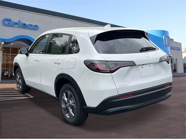 2026 Honda HR-V LX photo 3