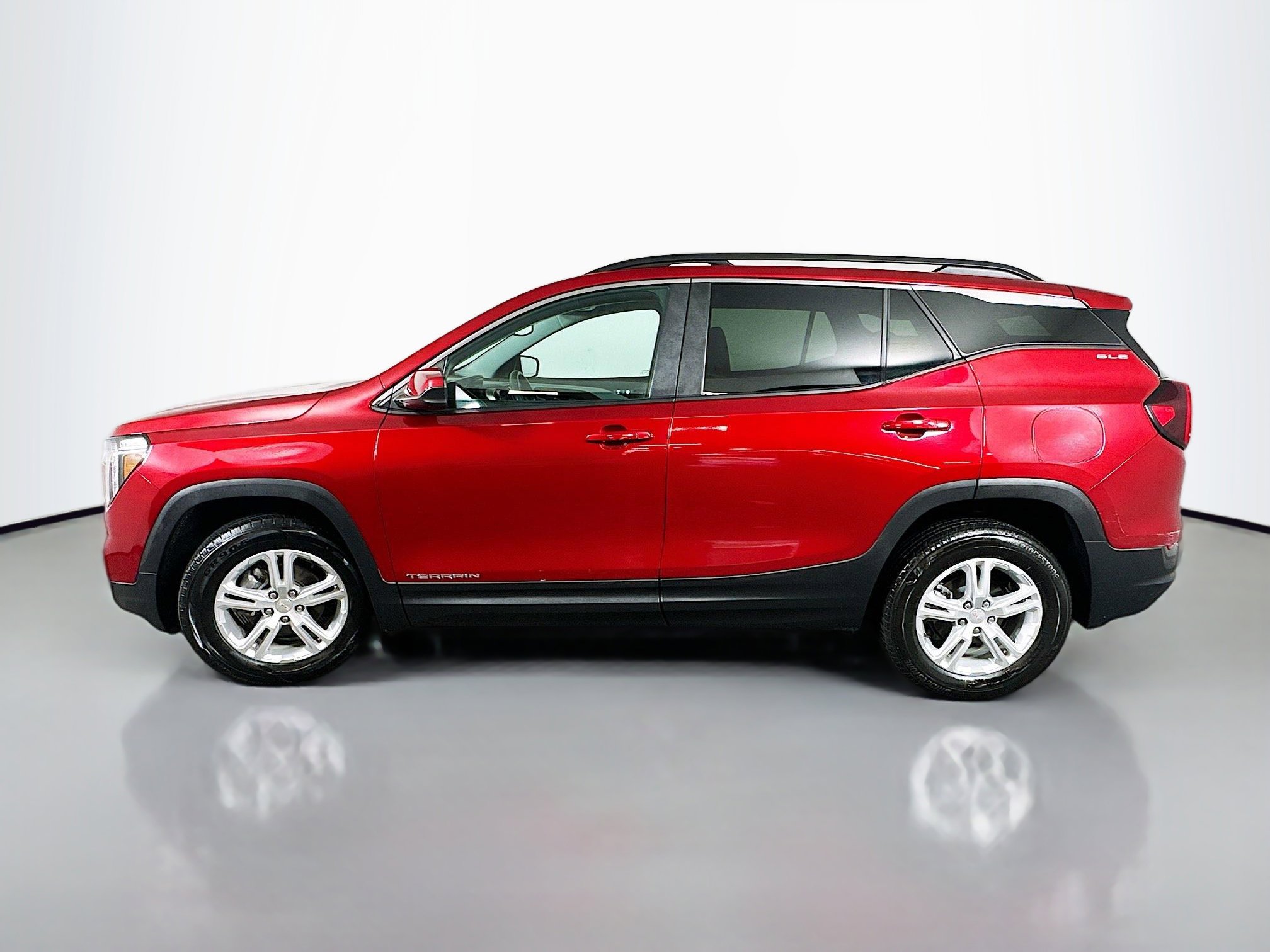 2023 Gmc Terrain SLE photo 3