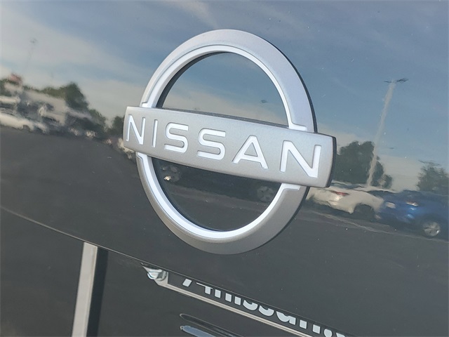 2025 Nissan Sentra SV photo 4