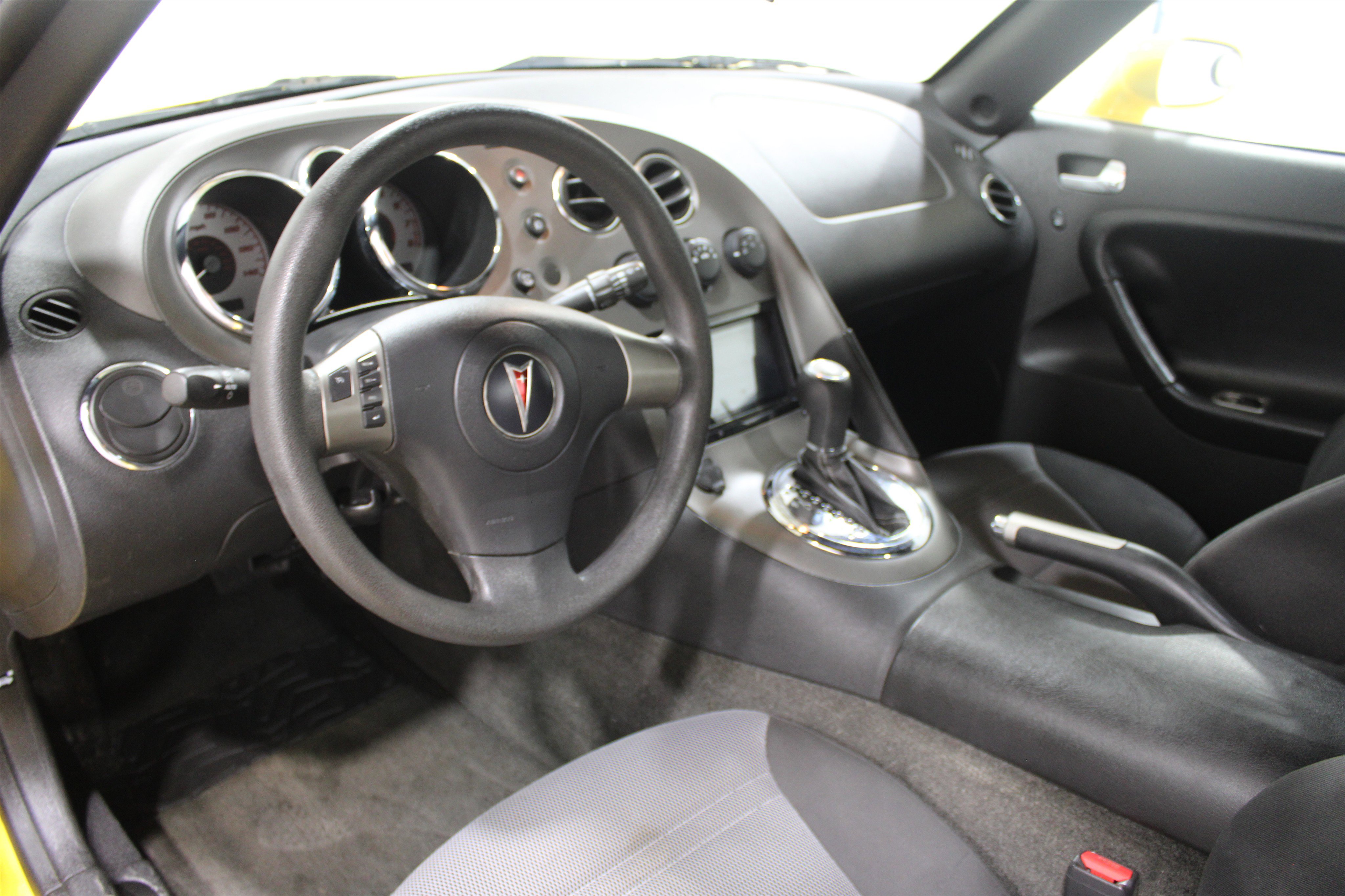 Used 2008 Pontiac Solstice Base with VIN 1G2MC35B08Y122573 for sale in Wichita, KS