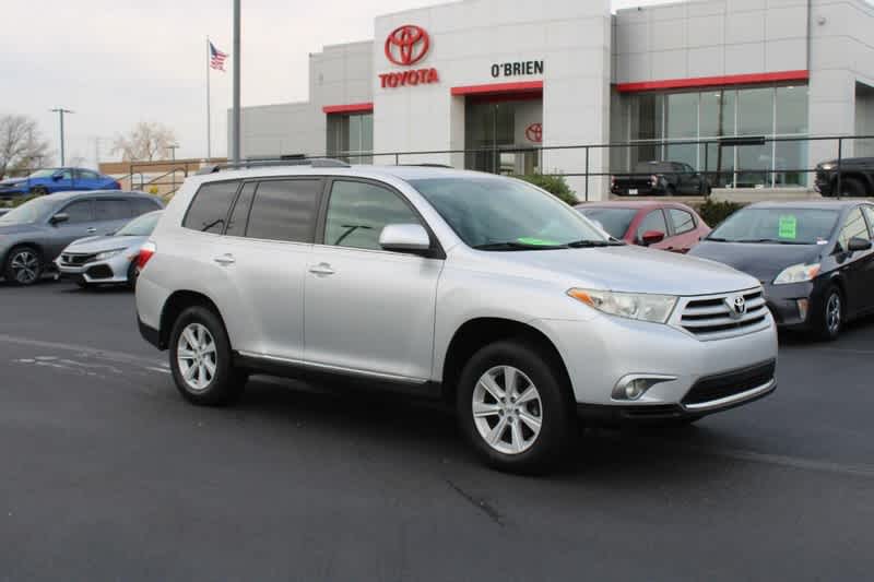PreOwned 2012 Toyota Highlander in Indianapolis C9328B O'Brien Toyota