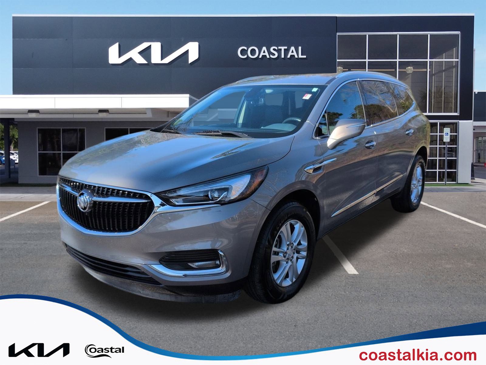 2019 Buick Enclave Essence's photo