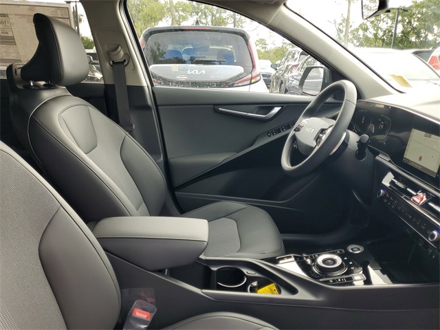 2025 Kia Niro Plug-In Hybrid EX photo 30
