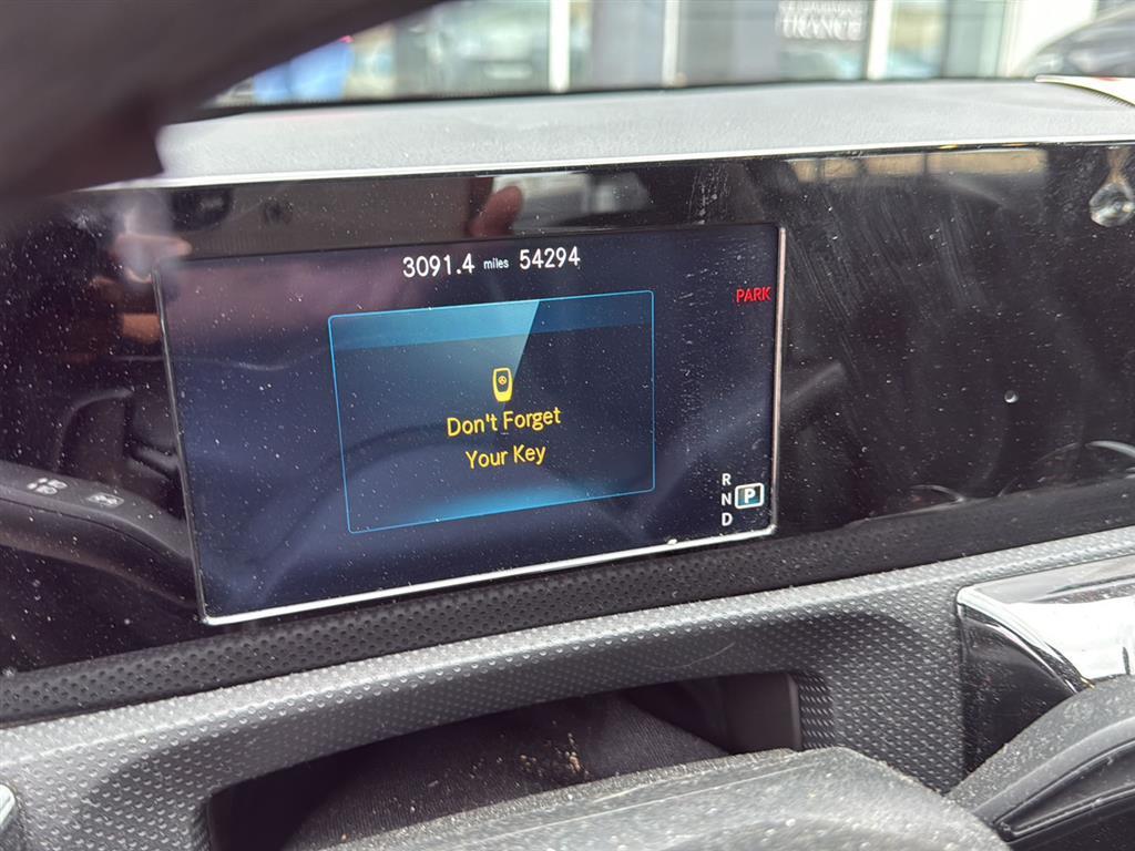 2020 Mercedes Benz A 220 photo 2