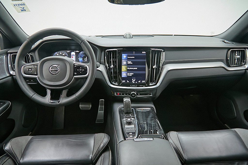2022 VOLVO S60 - Image 24