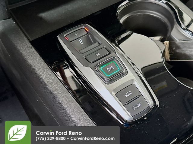 2017 Honda Pilot Touring photo 16
