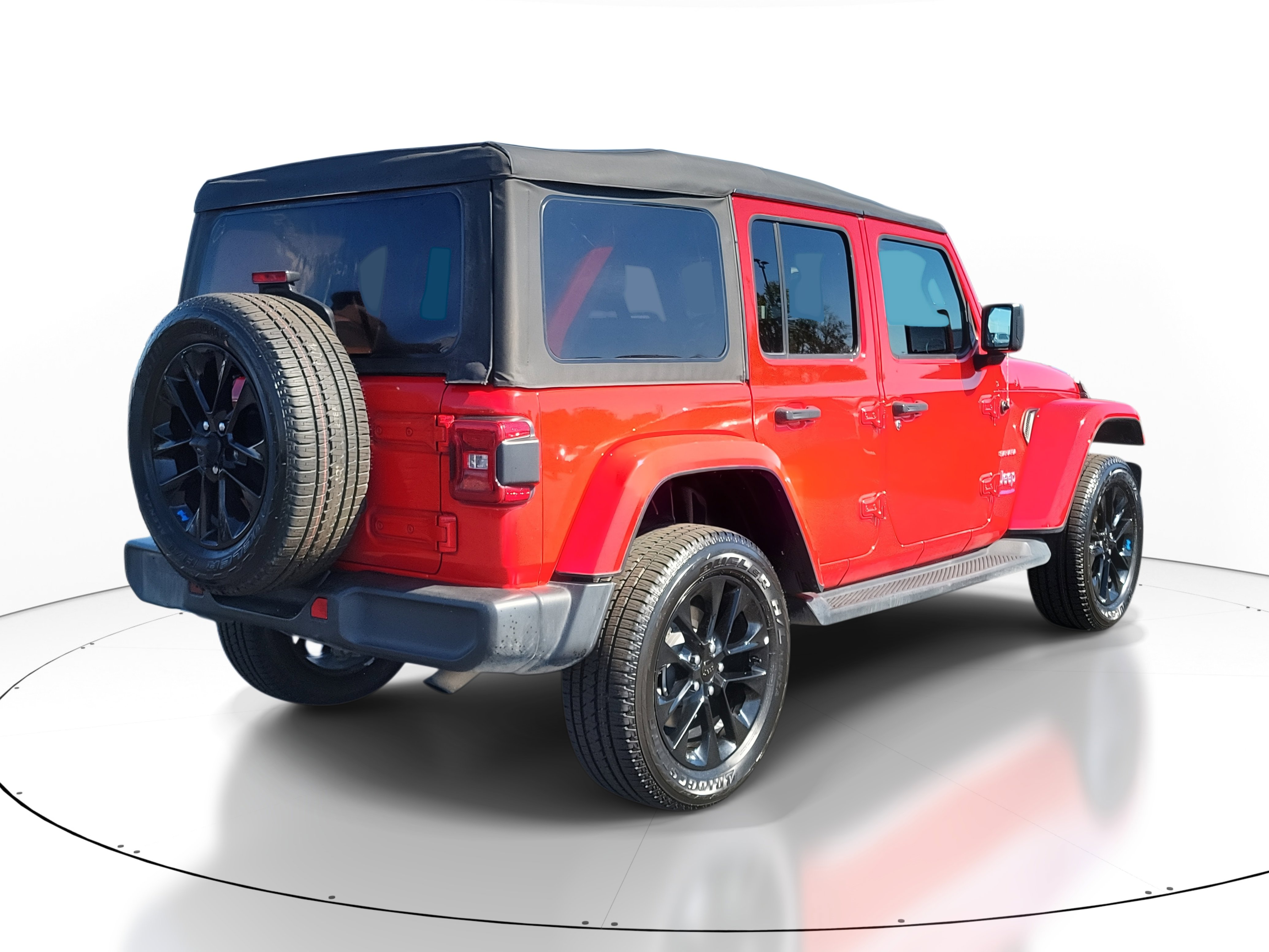 2023 Jeep Wrangler 4xe Sahara photo 4