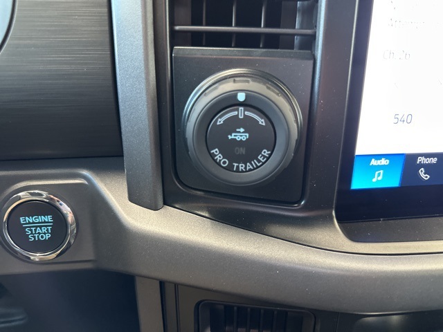2025 Ford F-150 XLT photo 18