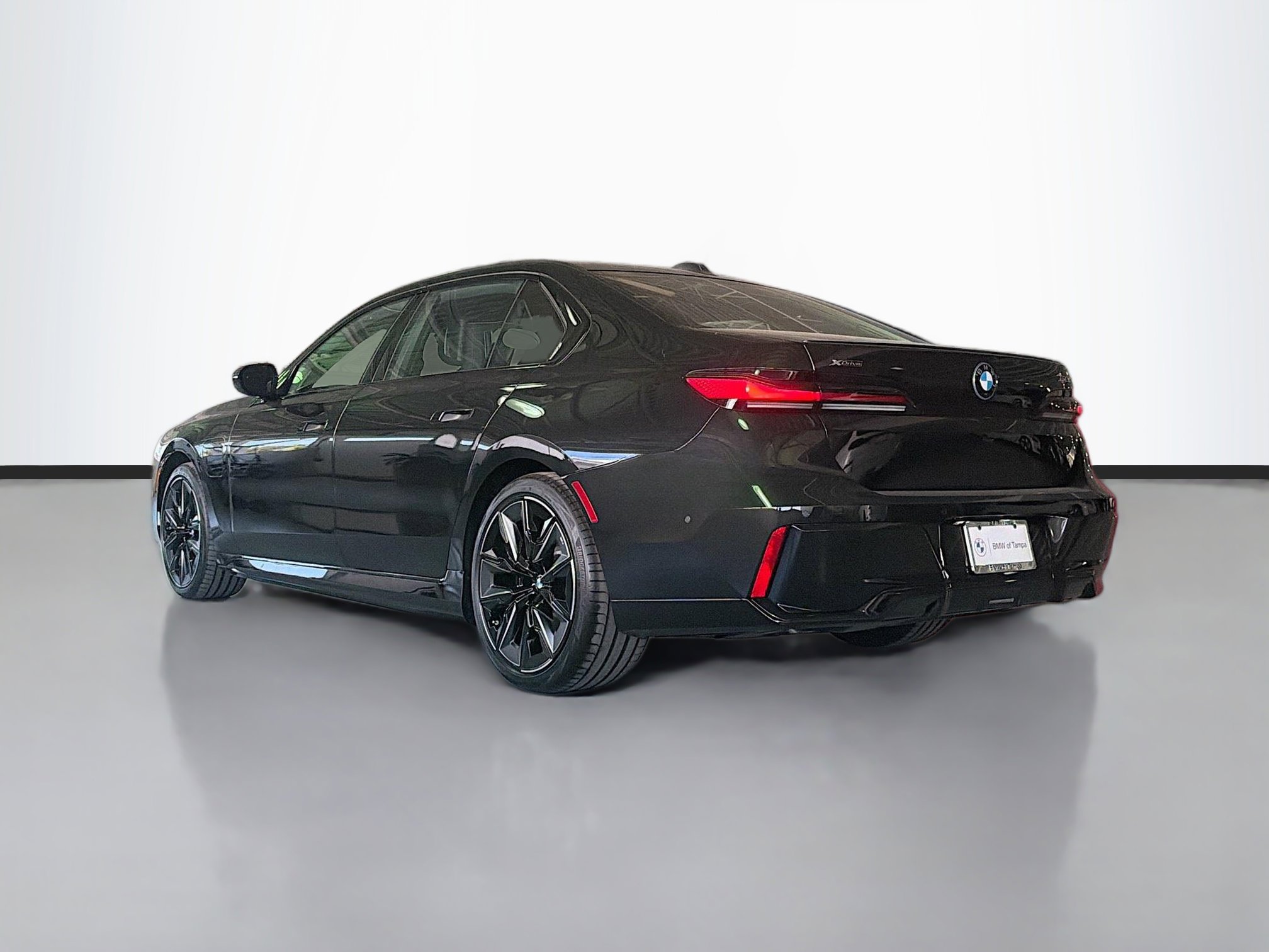 2026 BMW 7 Series 750e's photo