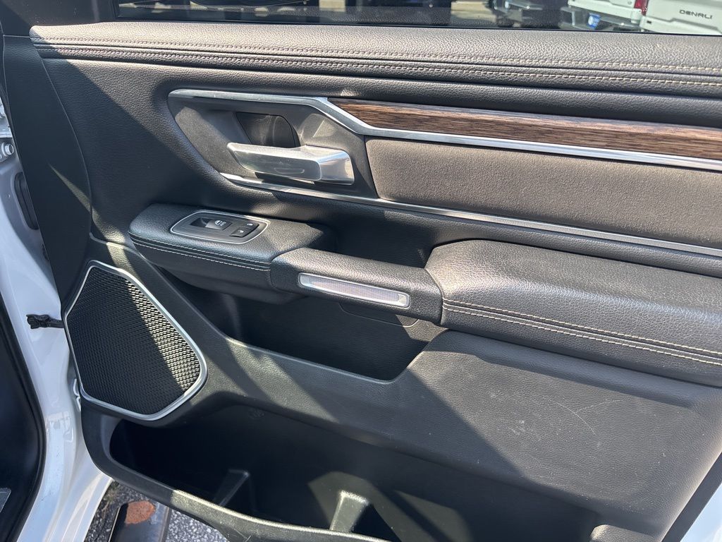 2020 Ram 1500 Laramie photo 34