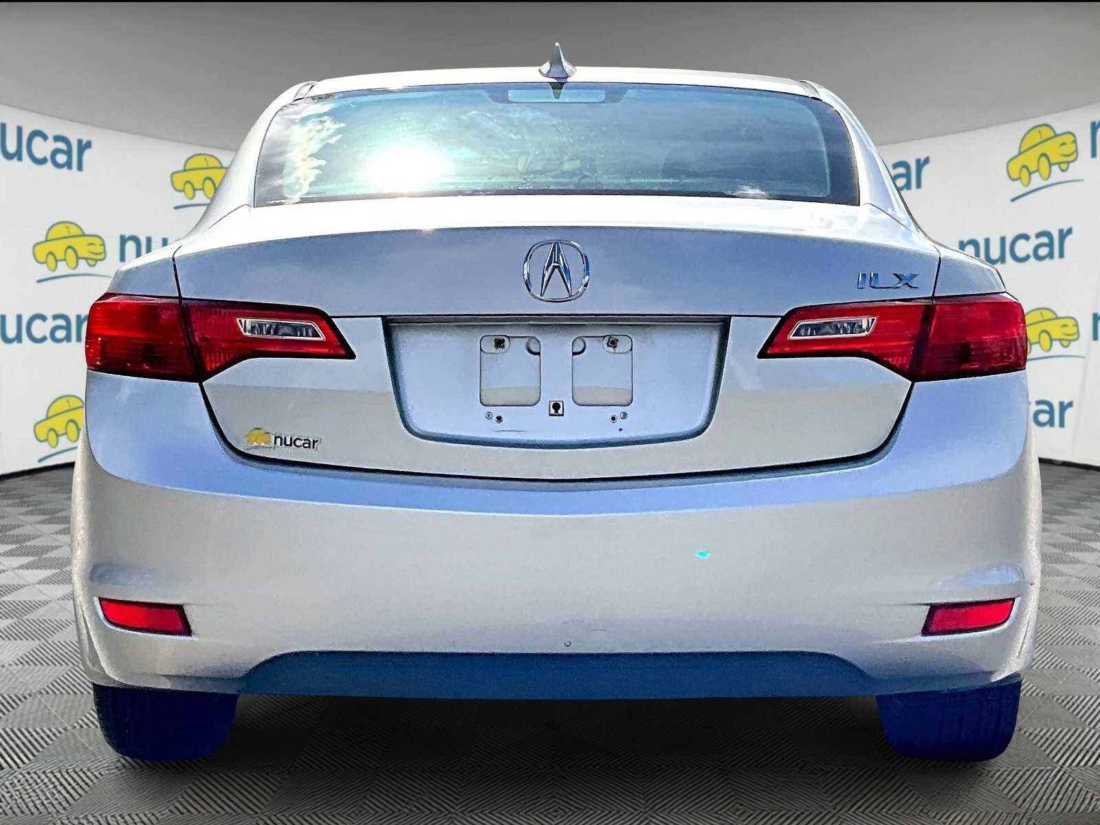 2013 Acura ILX 2.0L photo 5