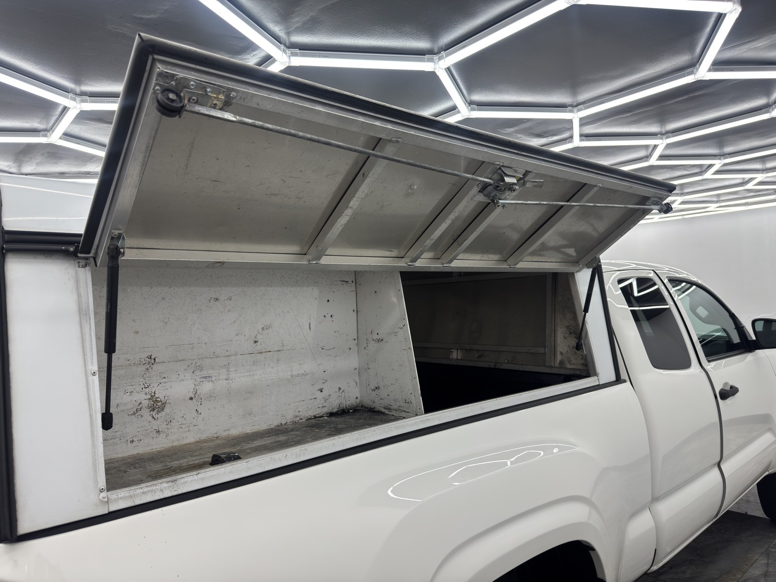2021 Toyota Tacoma SR Access Cab photo 7