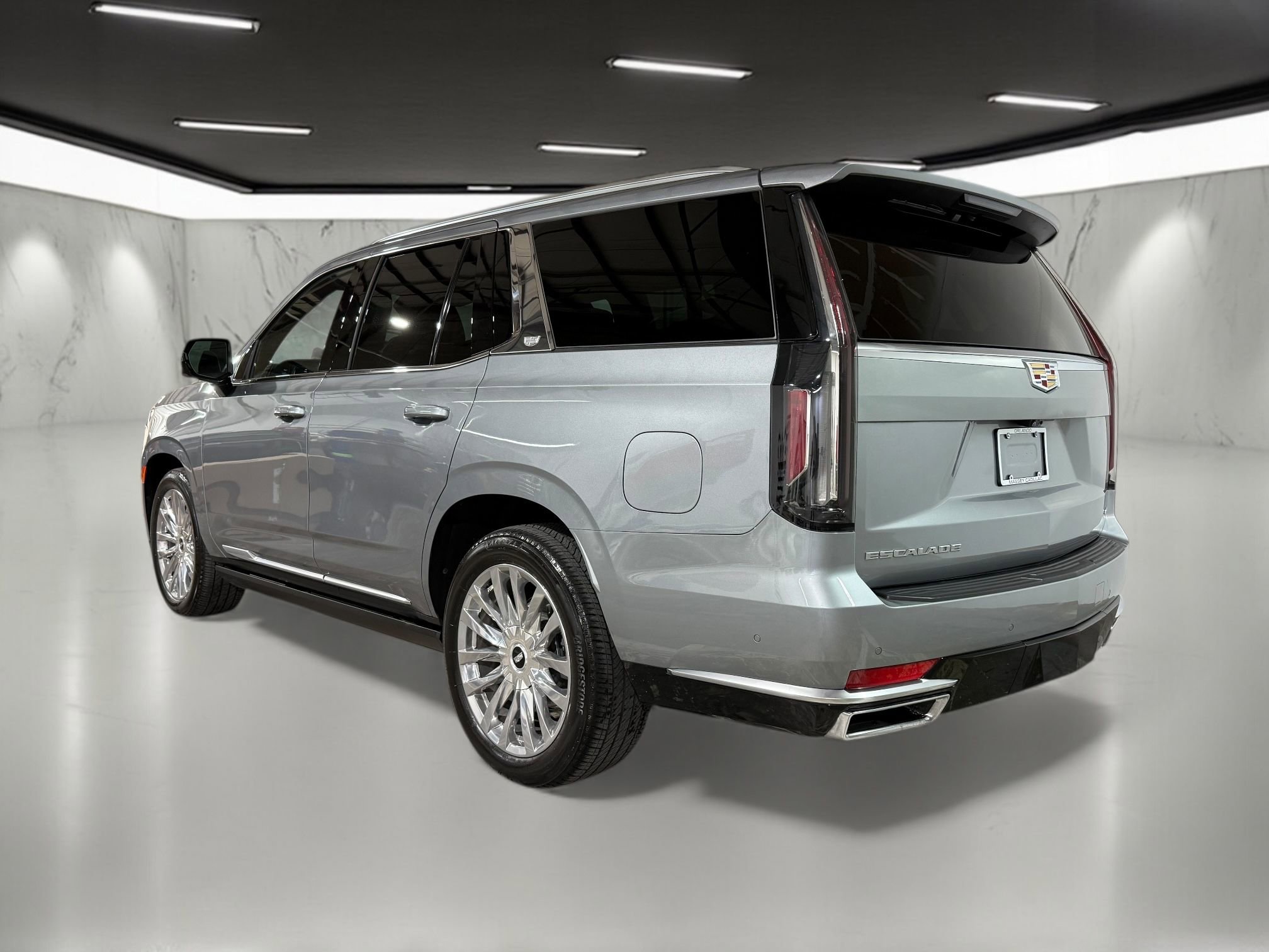 2024 Cadillac Escalade Premium Luxury photo 3
