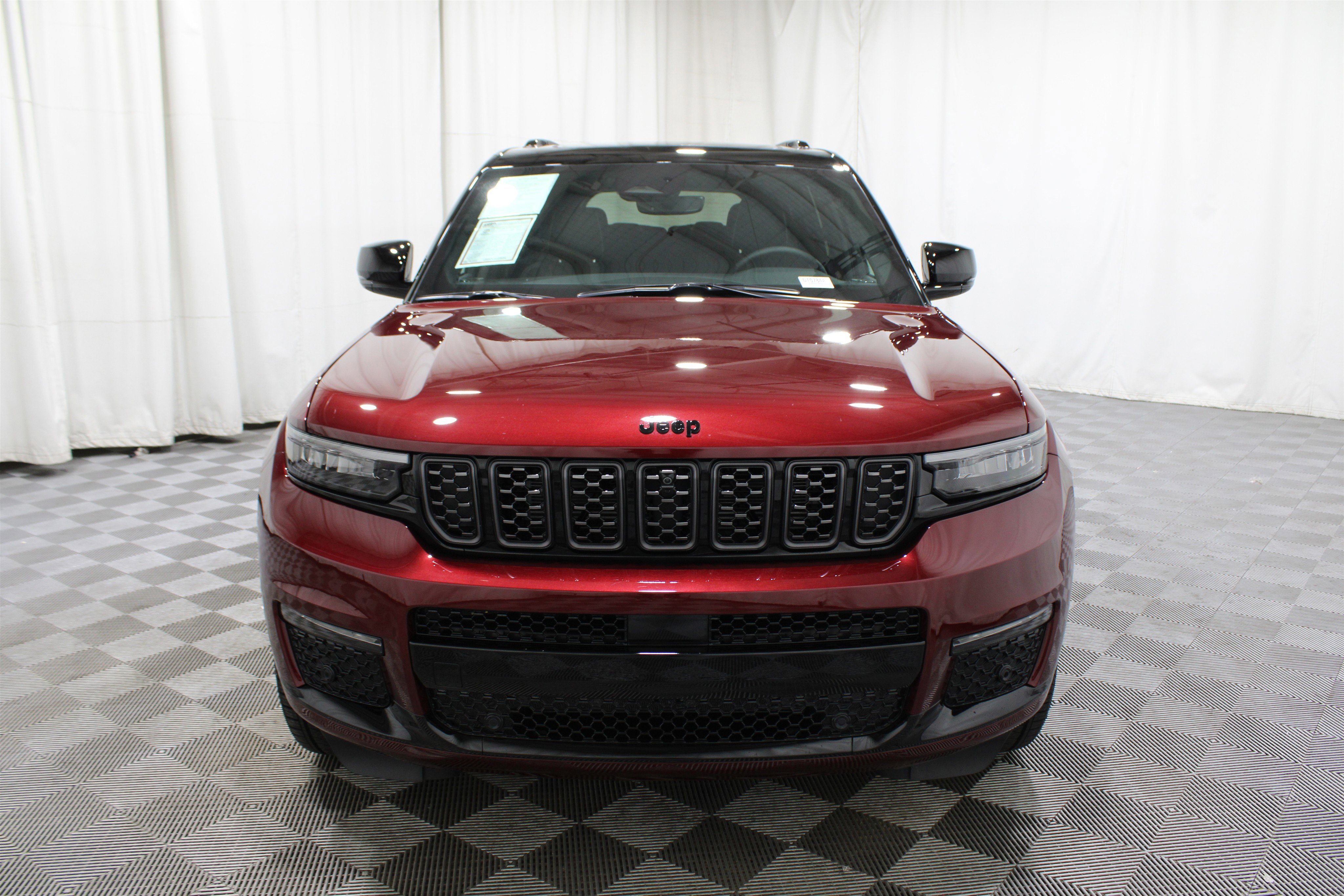 2025 Jeep Grand Cherokee L Summit Reserve photo 28