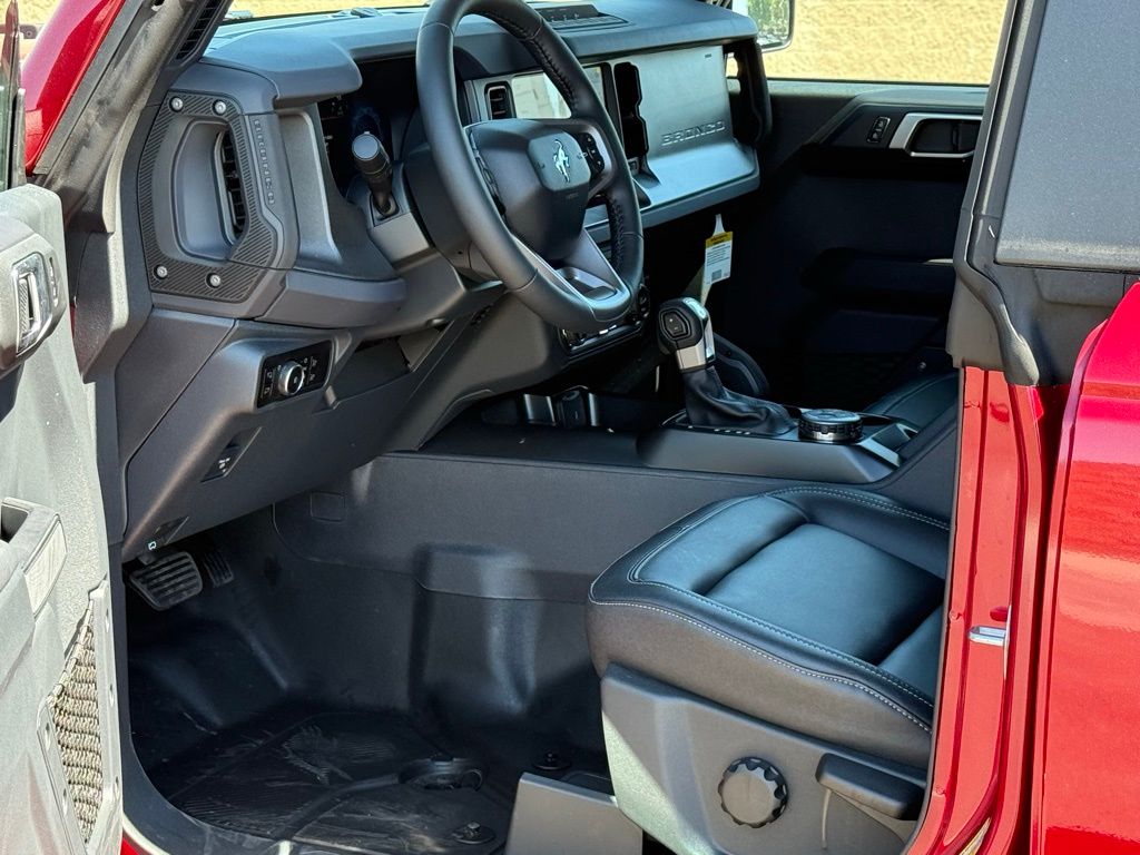 2025 Ford Bronco Badlands photo 7