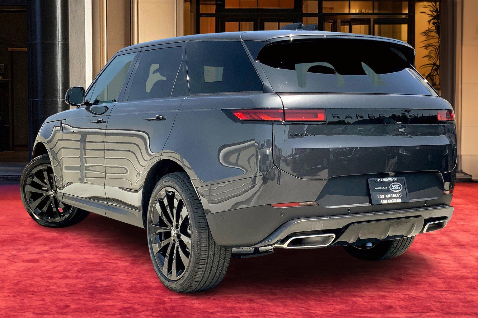 2025 Land Rover Range Rover Sport P360 SE photo 2