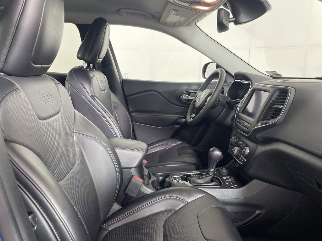 2023 Jeep Cherokee Altitude Lux photo 26