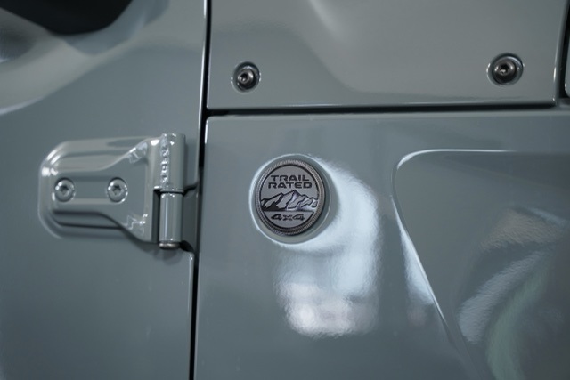 2025 Jeep Gladiator Sport photo 38