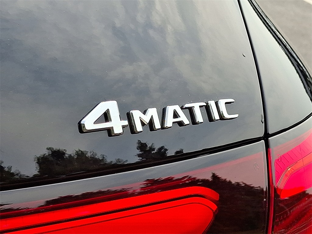 2025 Mercedes Benz GLC 300 4MATIC photo 25