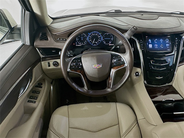 2015 Cadillac Escalade ESV Luxury photo 18